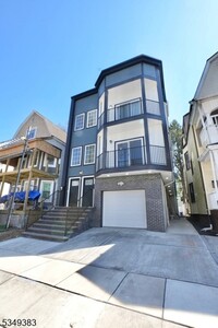 Building Photo - 46 N 16th St