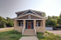 Building Photo - 1302 S State St