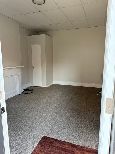Building Photo - 229 5th Ave