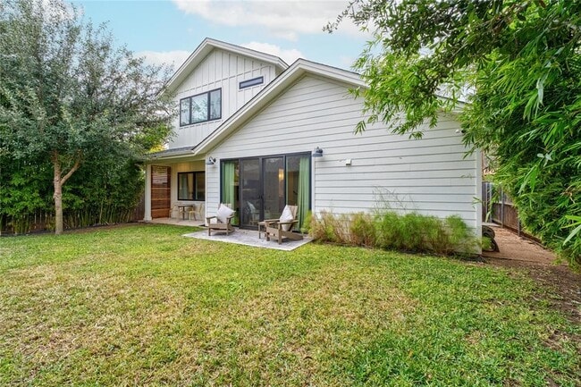 Building Photo - 1806 Garden St