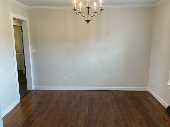 Building Photo - 1227 Hazelwood Rd