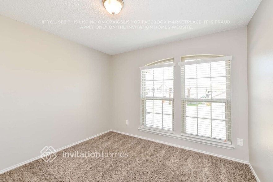 Building Photo - 205 Moss Dr