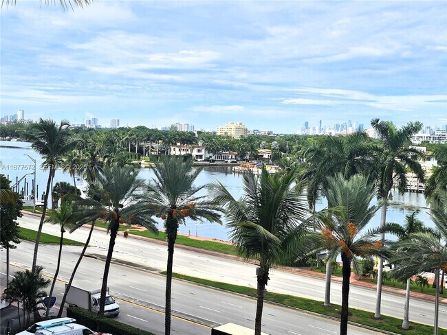 Building Photo - 5161 Collins Ave