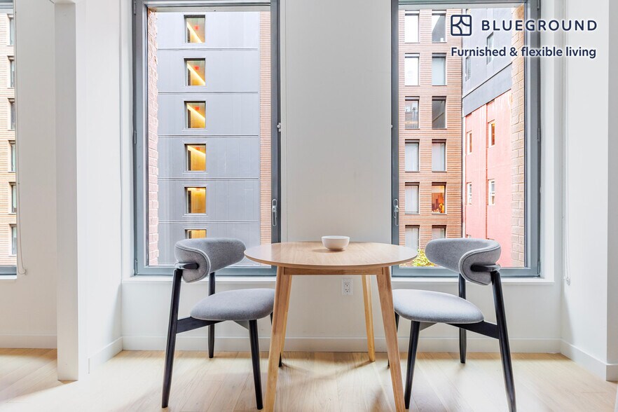 Building Photo - 244 W 29th St