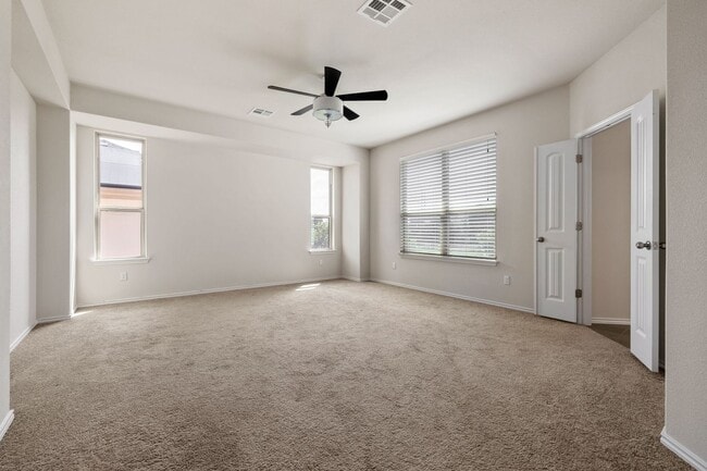 Building Photo - Spacious 3 Bed / 2.5 Bath in Prime Round Rock Location