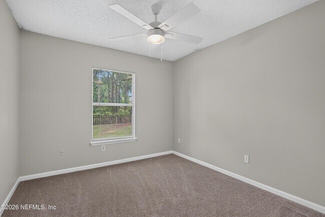 Building Photo - 12949 Chets Creek Dr S