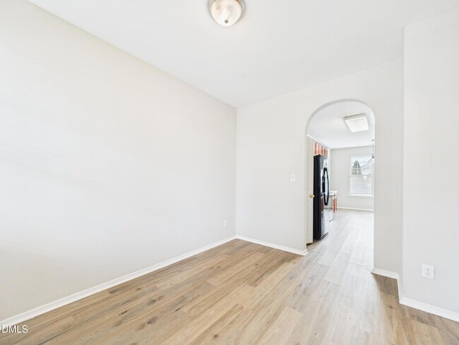 Building Photo - 302 Meeting Hall Dr