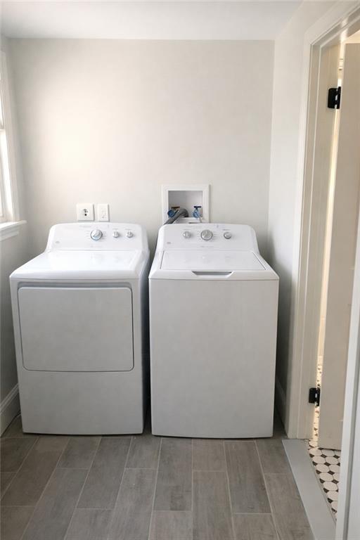 Building Photo - 15 Rock St