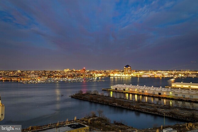 Building Photo - 1200 Steuart St