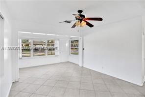 Building Photo - 858 SW 11th Ct