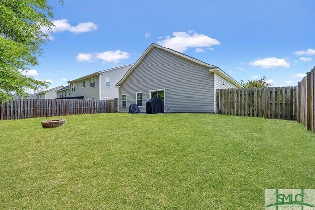 Building Photo - 124 Waverly Way