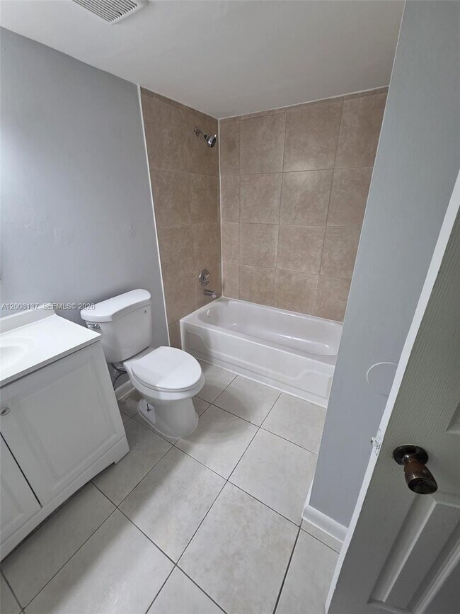 Building Photo - 11441 NW 42nd St