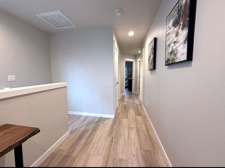 Building Photo - 8313 NE 134th Pl