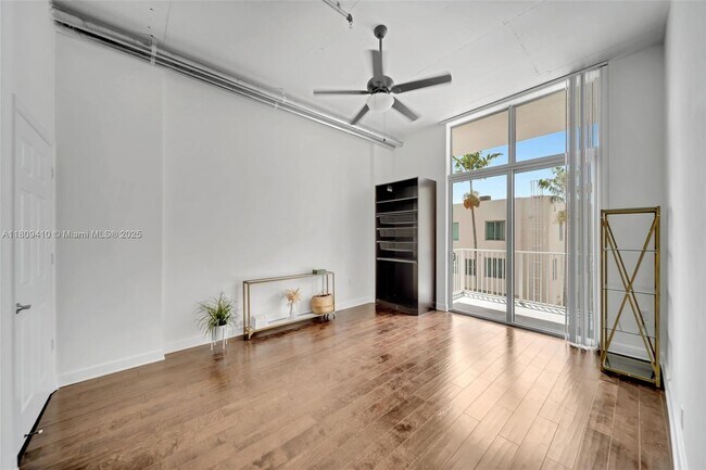 Building Photo - 2100 Van Buren St