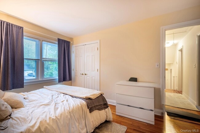 Building Photo - 11 Latonia Rd