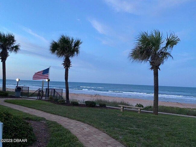 Building Photo - 935 Ocean Shore Blvd
