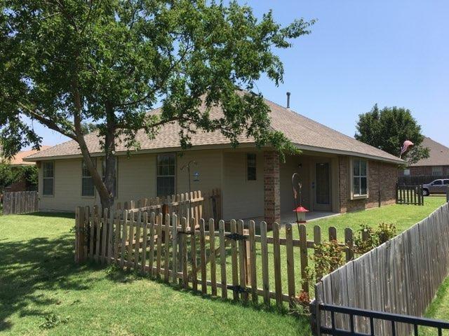 Building Photo - 17609 Gold Dr