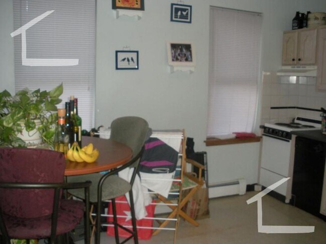 Building Photo - Nice studio in prime locationa