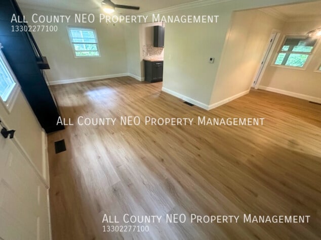 Building Photo - 700 Lafayette Dr