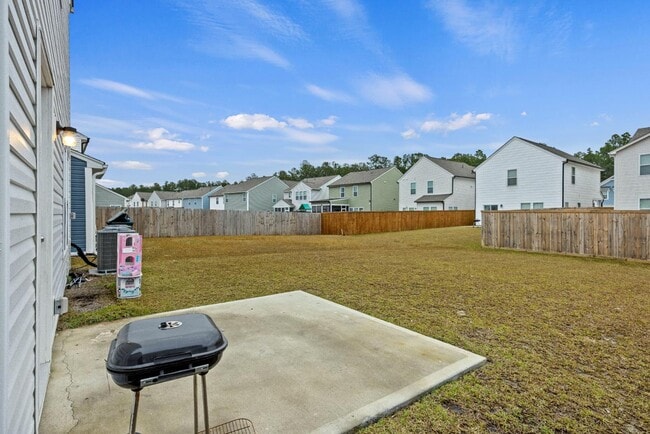 Building Photo - 327 Surfbird Rd