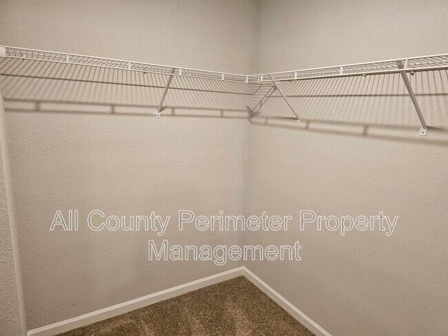 Building Photo - 303 Augusta Woods Dr