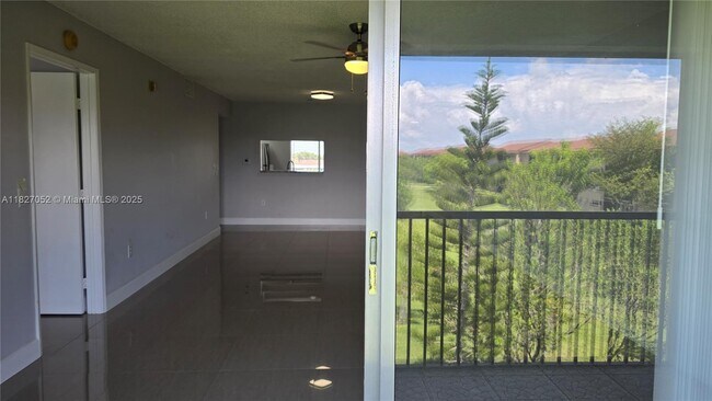 Building Photo - 1650 SW 124th Terrace