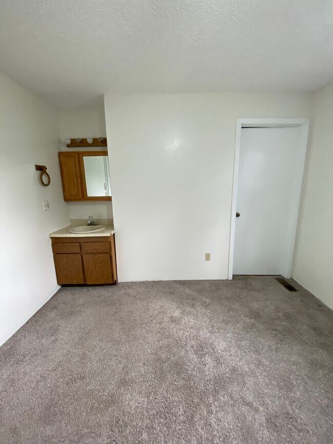 Building Photo - 1712 Walnut St