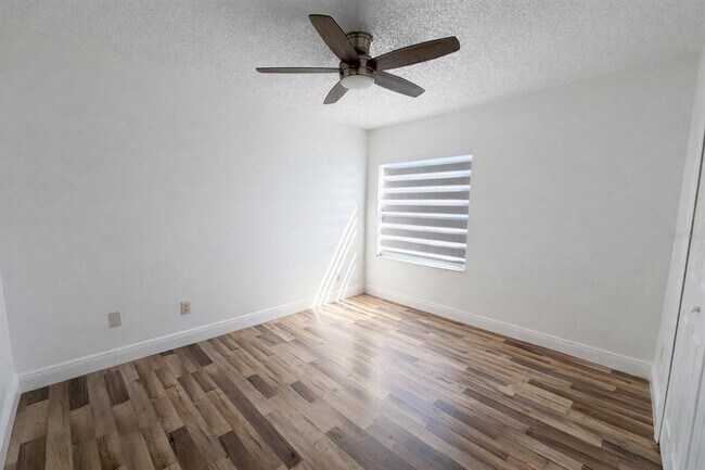 Building Photo - 2428 Summerfield Pl