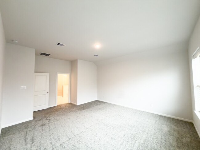 Building Photo - 42504 Rustico Rd