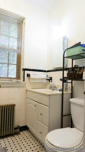 Building Photo - 35 Park St