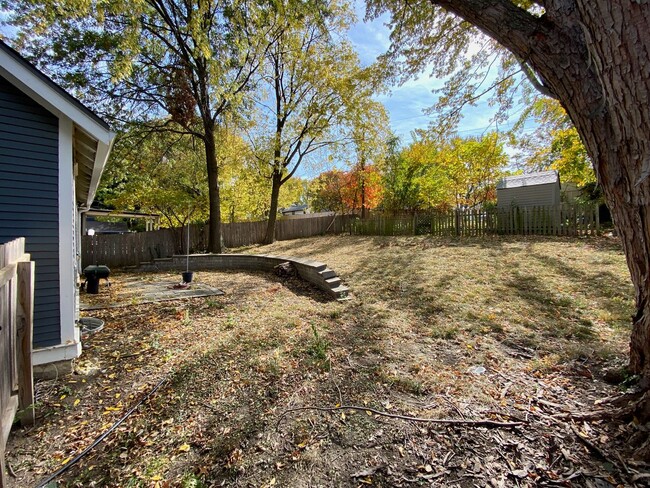 Building Photo - Cute One Bedroom House in Roeland Park!