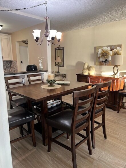 Building Photo - 95 N Birch Rd