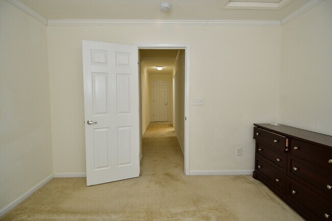 Building Photo - Spacious 5-bedroom, 3 full bath home in the Greenwood/Clark Pleasant area