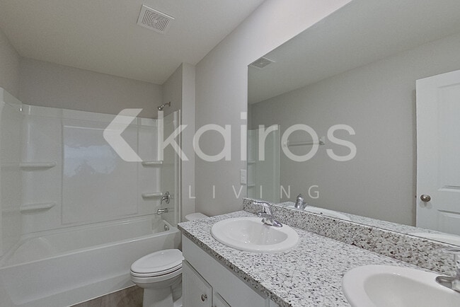Building Photo - 8634 SW 43rd Ter