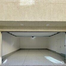 Building Photo - 2555 Hampton Rd