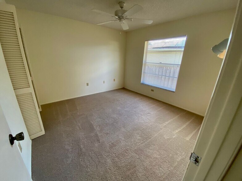 Building Photo - 1429 Dogwood Dr
