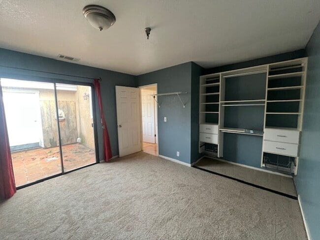 Building Photo - 4361 Poinsettia St