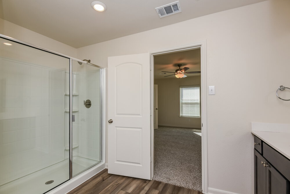 Building Photo - 1332 Redpine Dr