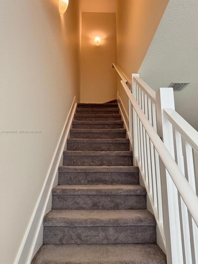 Building Photo - 10445 NW 66th St