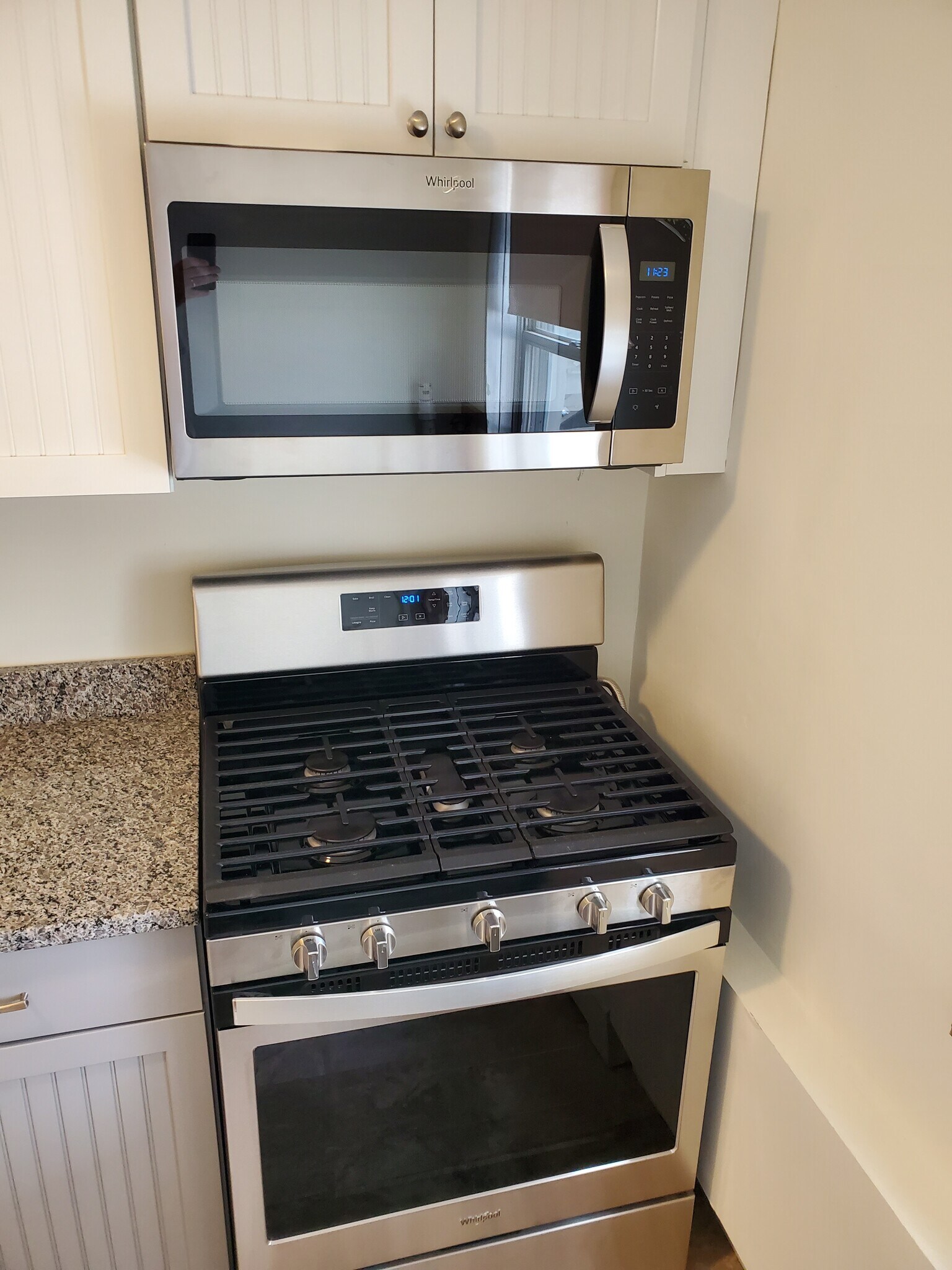 Building Photo - 95 Fairview Dr