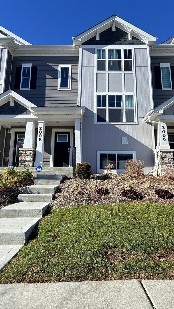 Primary Photo - 2008 Yellowstone Blvd