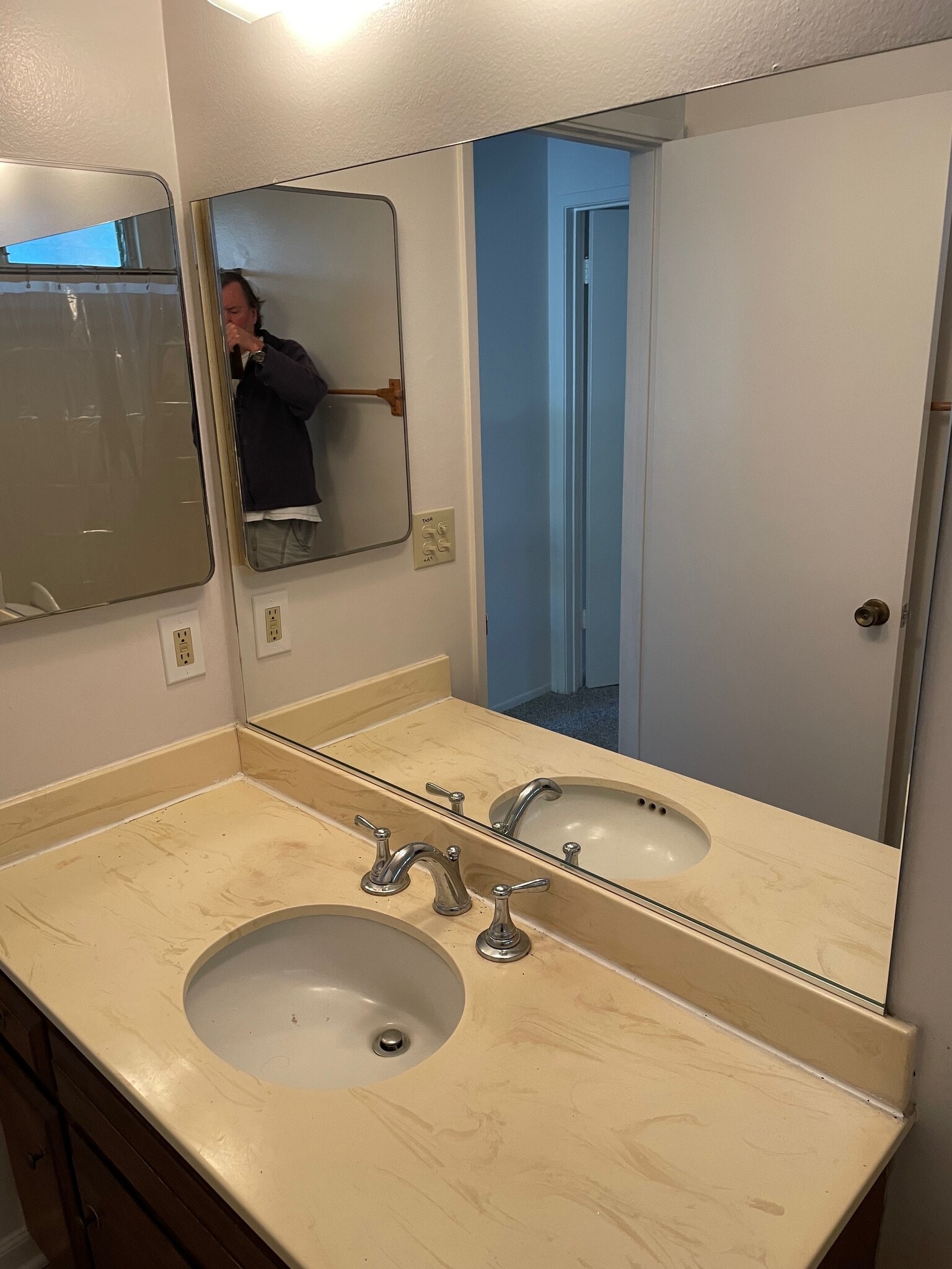 Building Photo - 7369 Elmhurst Pl