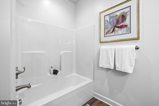 Building Photo - 195 Cambridge Blvd