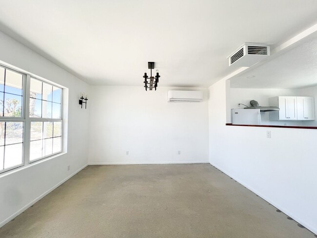 Building Photo - A Newly Remodeled 3 Bedroom