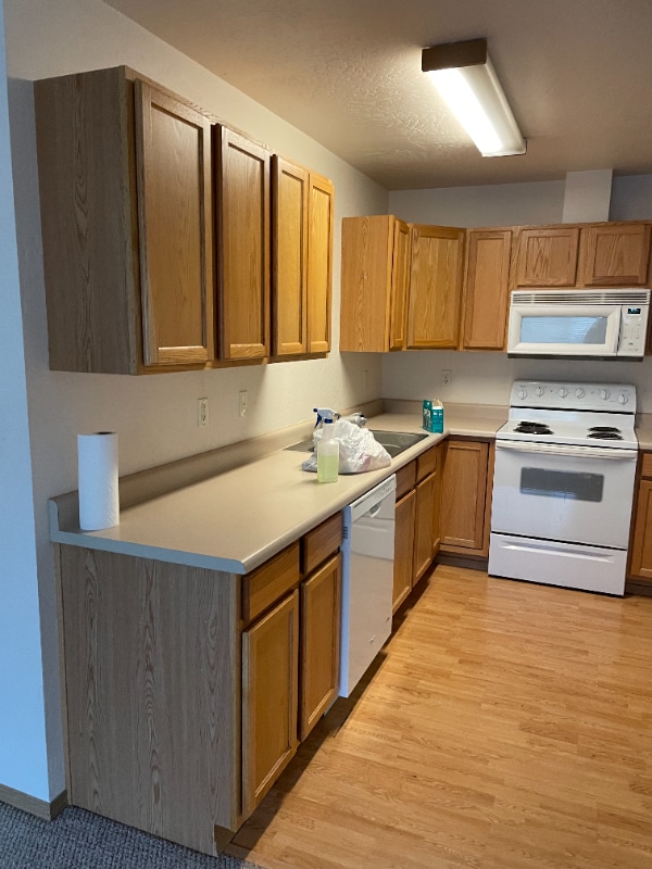 Building Photo - 51 Appleway Dr