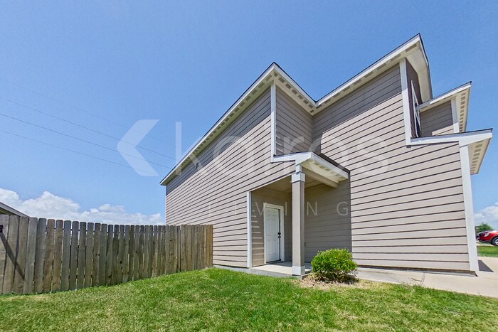 Building Photo - 5727 Littoral Rd
