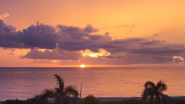 SUNRISE - 355 S Ocean Dr