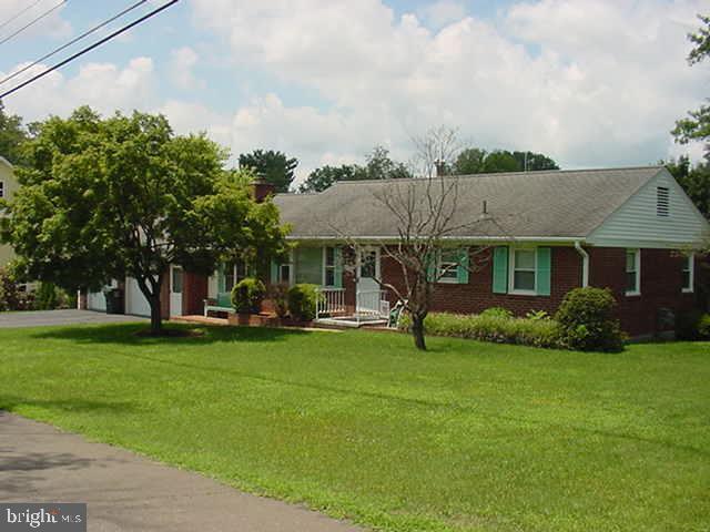 Building Photo - 9318 Stuart Ave