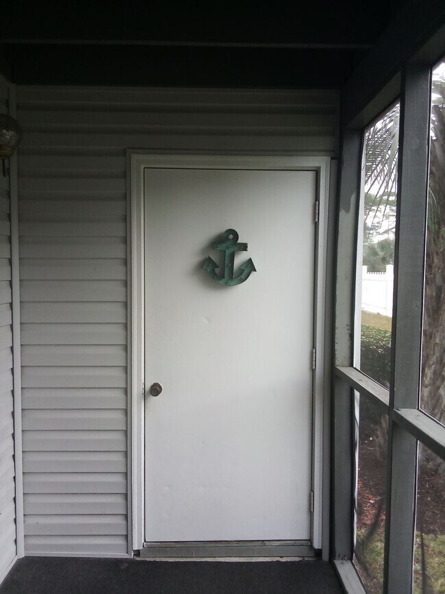 Building Photo - Golf Colony VIII