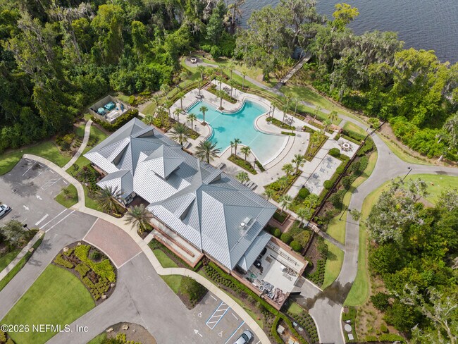 Building Photo - 184 Dahlia Falls Dr